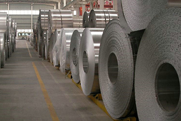 鋁卷一噸多少錢？